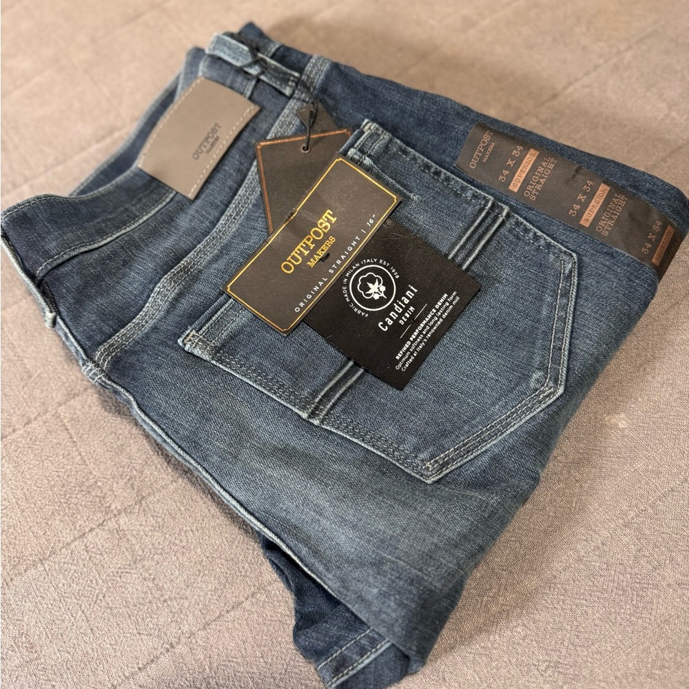 Men's Buckle Jeans